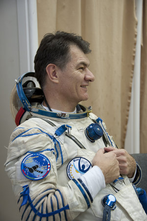 Paolo Nespoli trying on his Russian Sokol suit