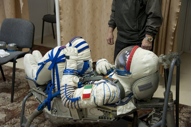 Paolo Nespoli trying on his Russian Sokol suit