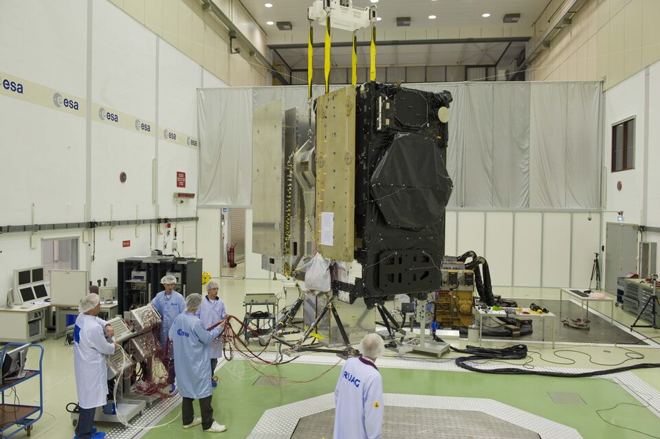 Galileo dispenser wordt verplaatst voor tests