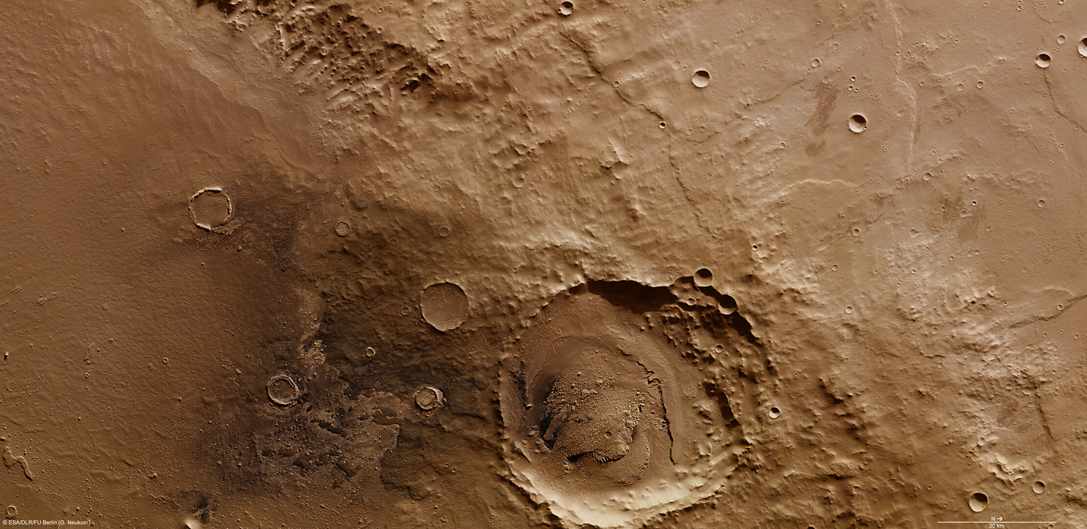 Cráter en la cresta de Schiaparelli, Marte