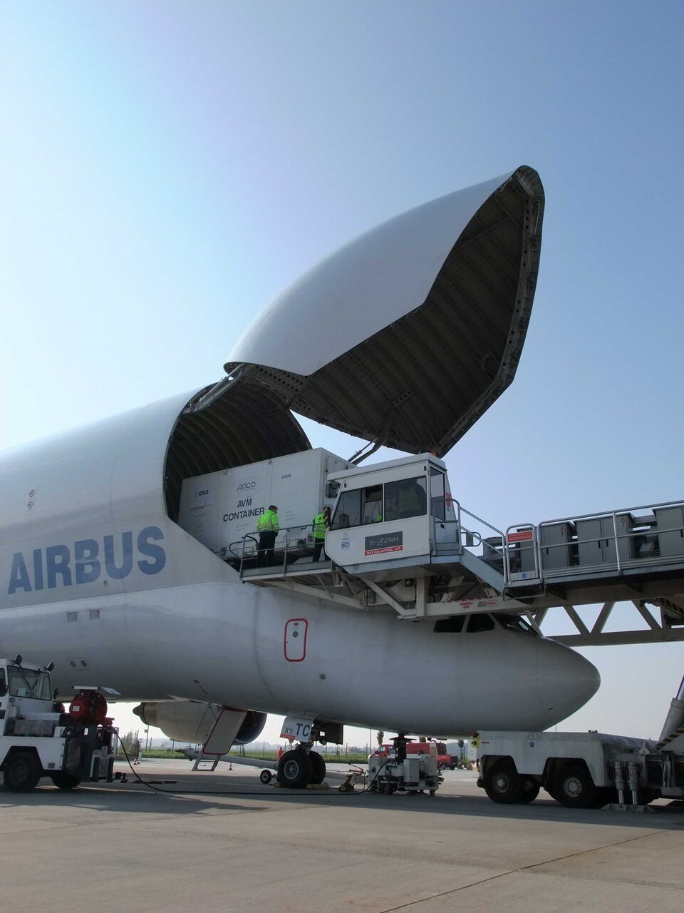 ATV-3's avionics bay being delivered