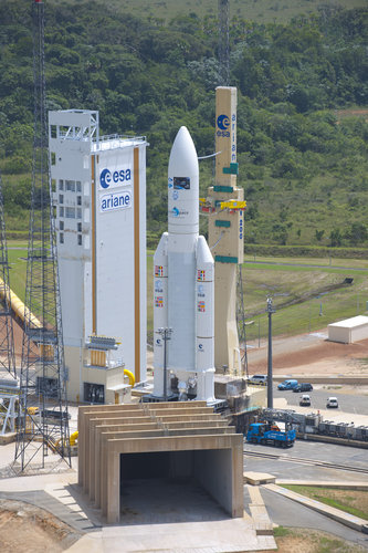 Ariane 5 ES launcher during transfer to ZL-3