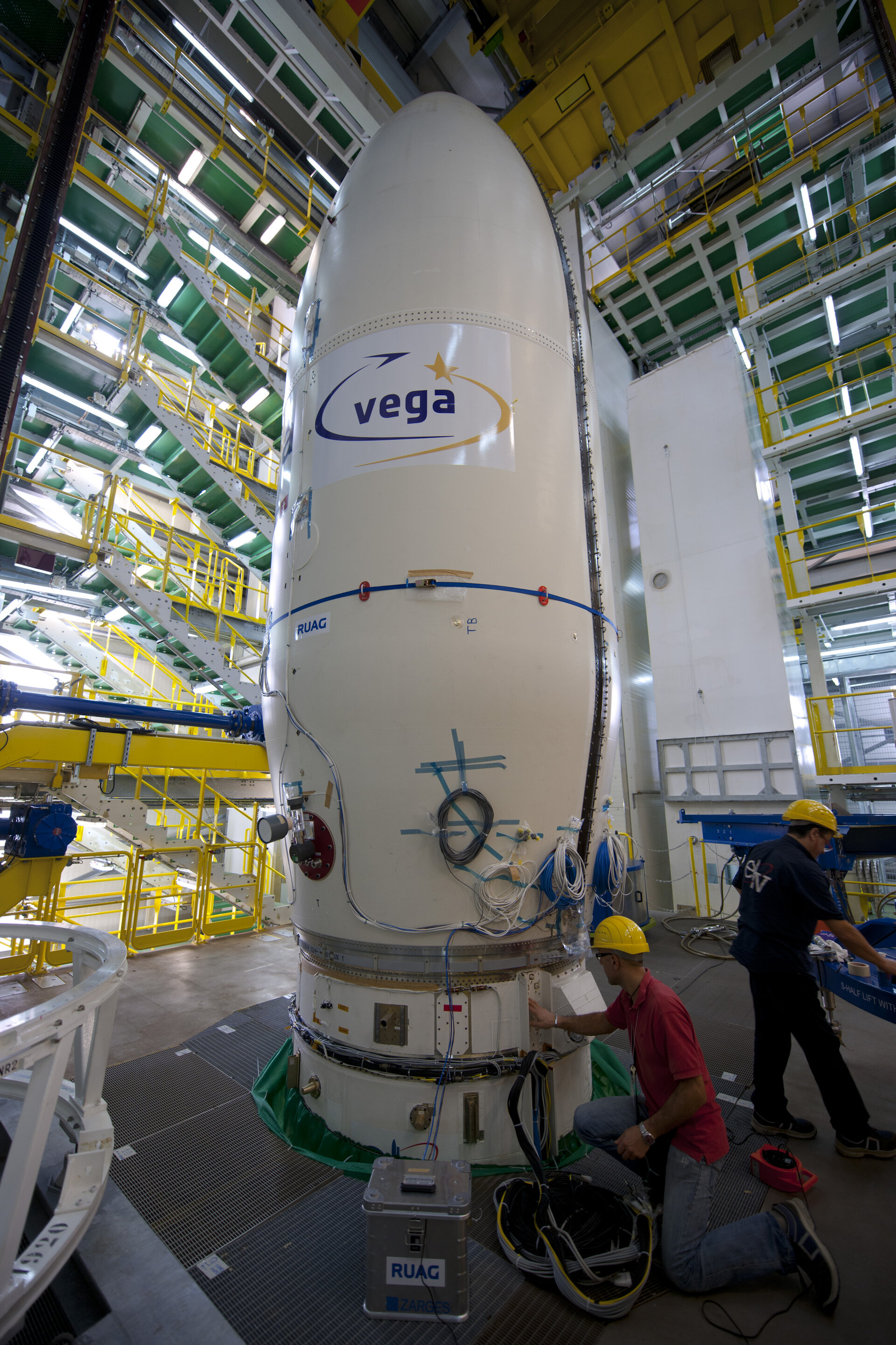 Assembly of full-scale Vega launcher mock-up