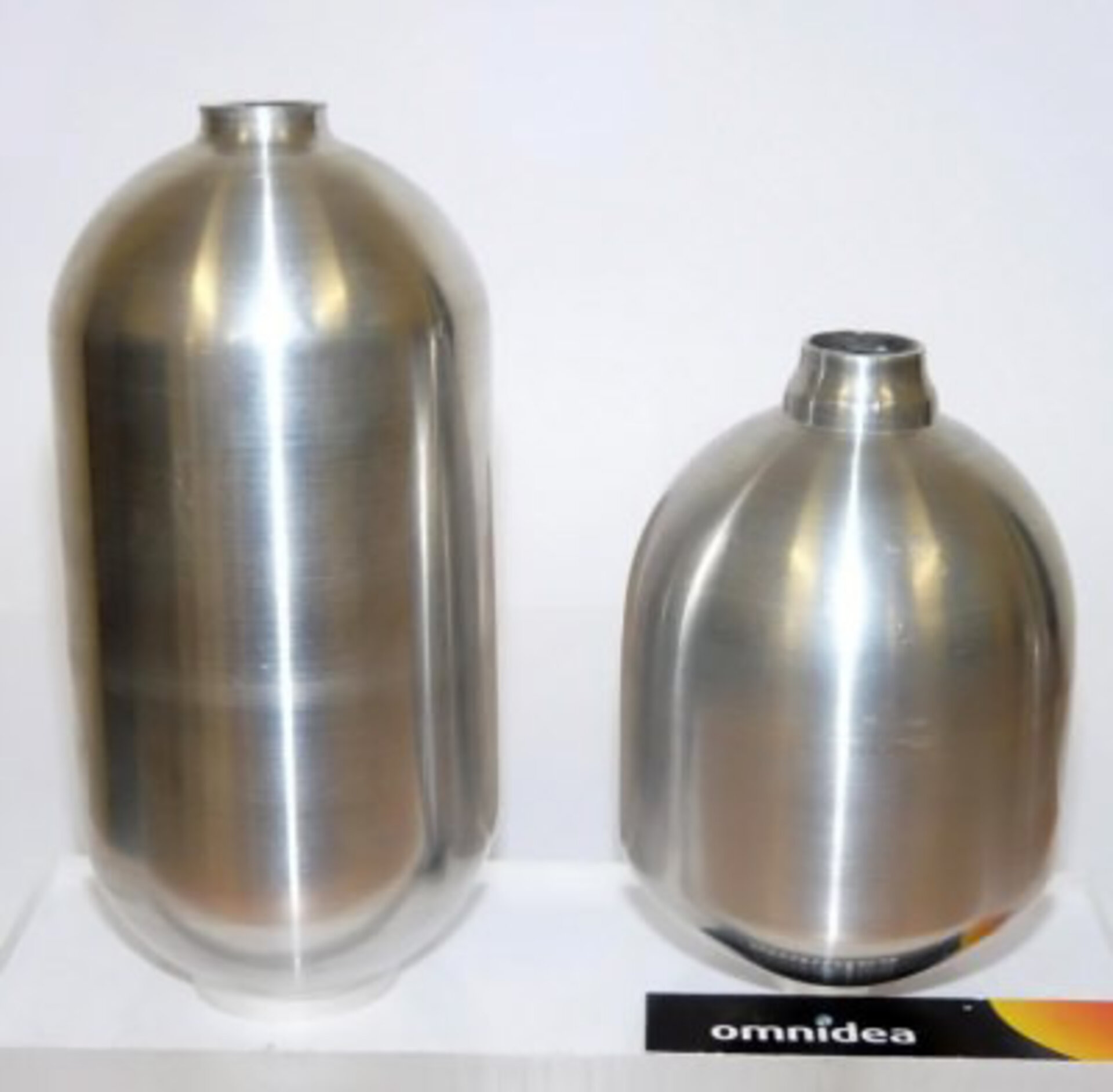 Anaesthetic liquid containers