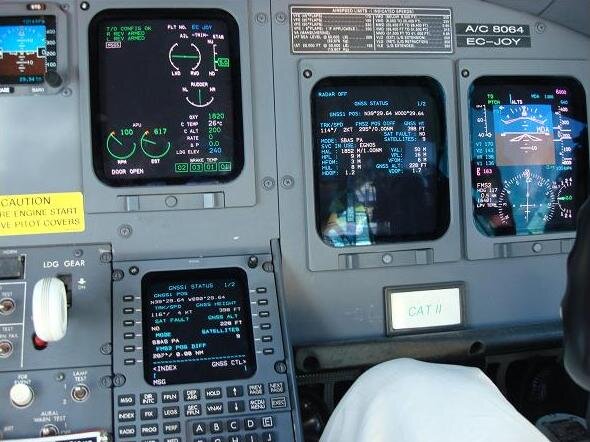 Cabina de avión equipada con un receptor EGNOS