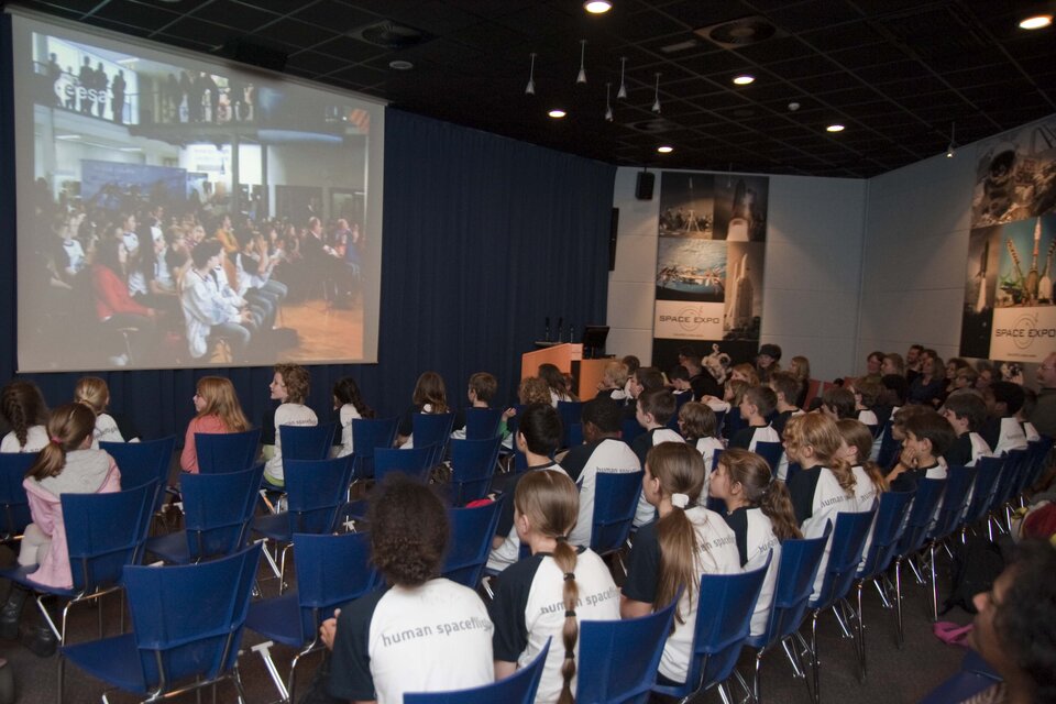 Children at Space Expo in the Netherlands
