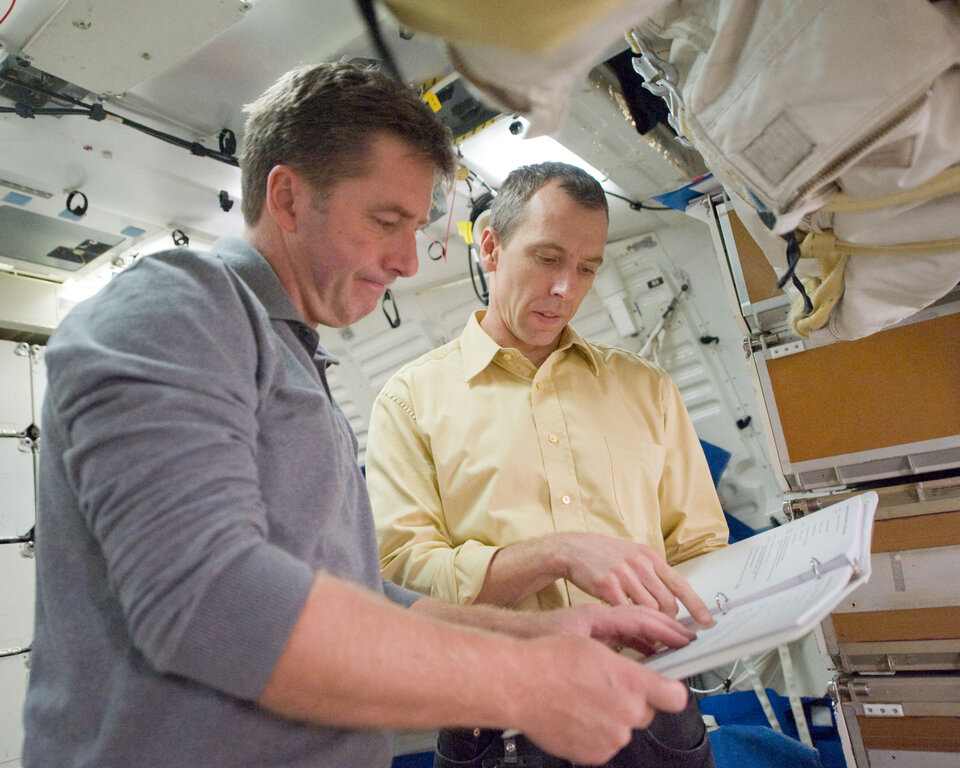 Roberto Vittori and Andrew Feustel