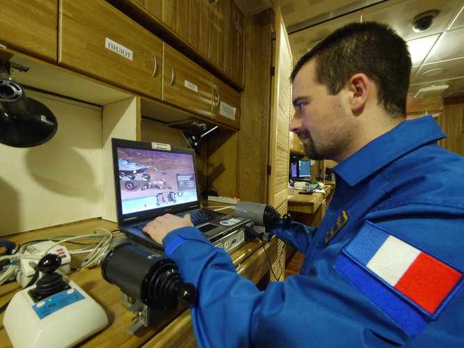 Romain with the rover simulator