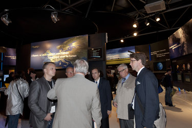 UEO Members visit the ESA pavilion