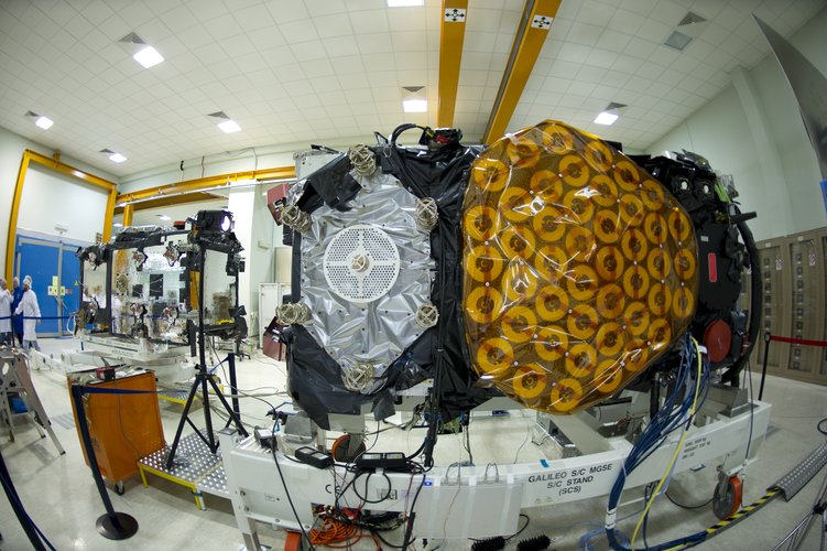 IOV assembled and tested by Thales Alenia Space