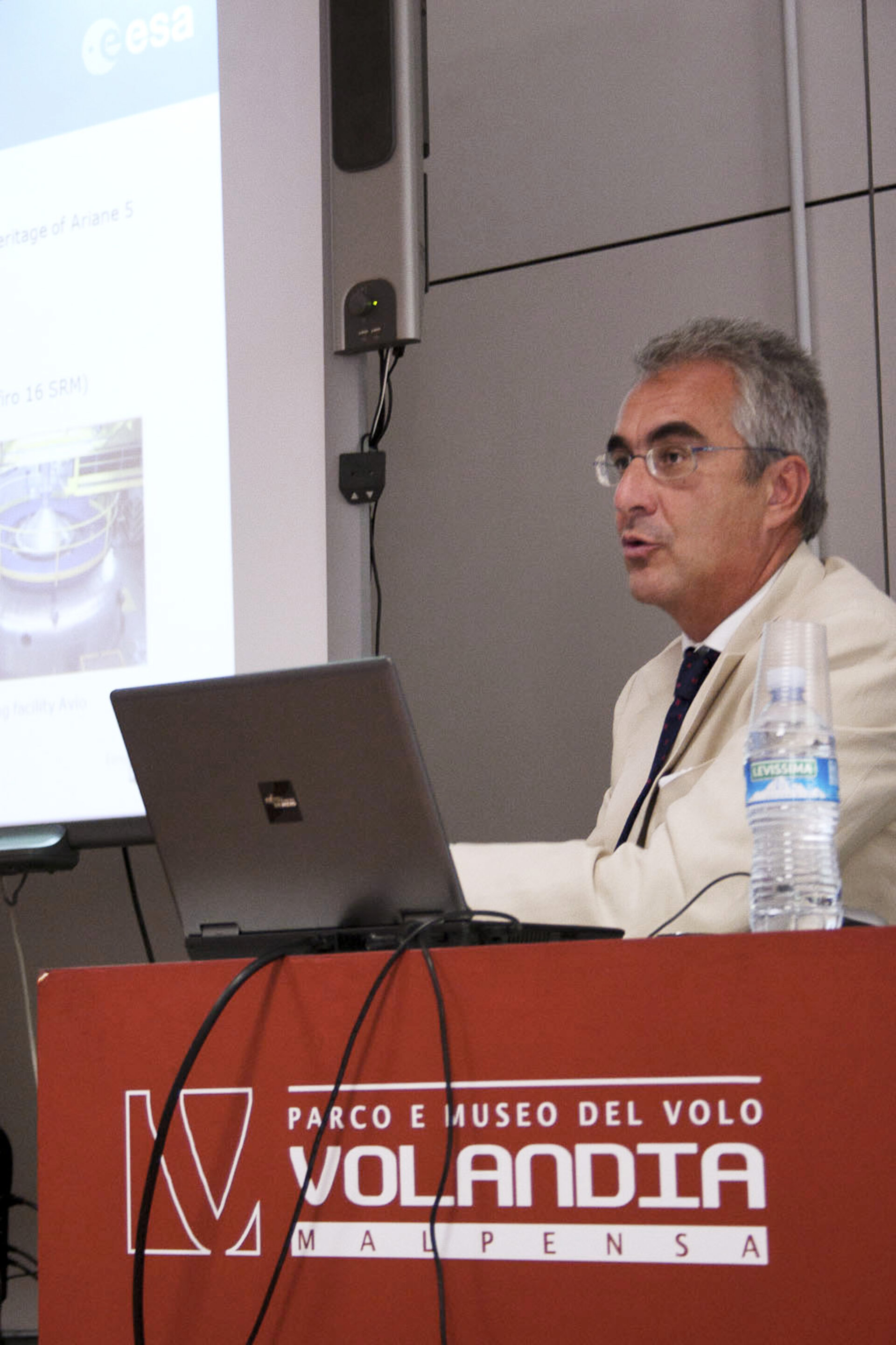 Ing. Bianchi at the Congress "Space in Italy", Volandia