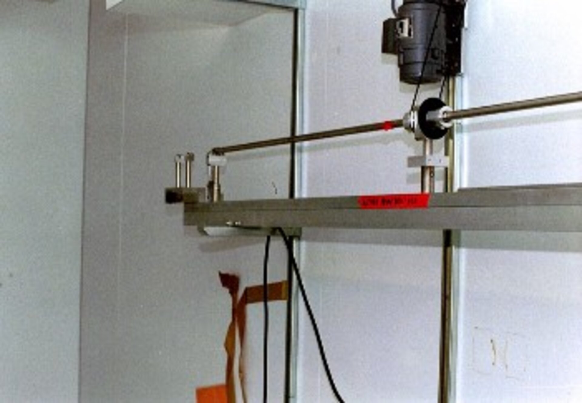 Fast Rotating Clinostat with injection device (on the left of the metal tube)