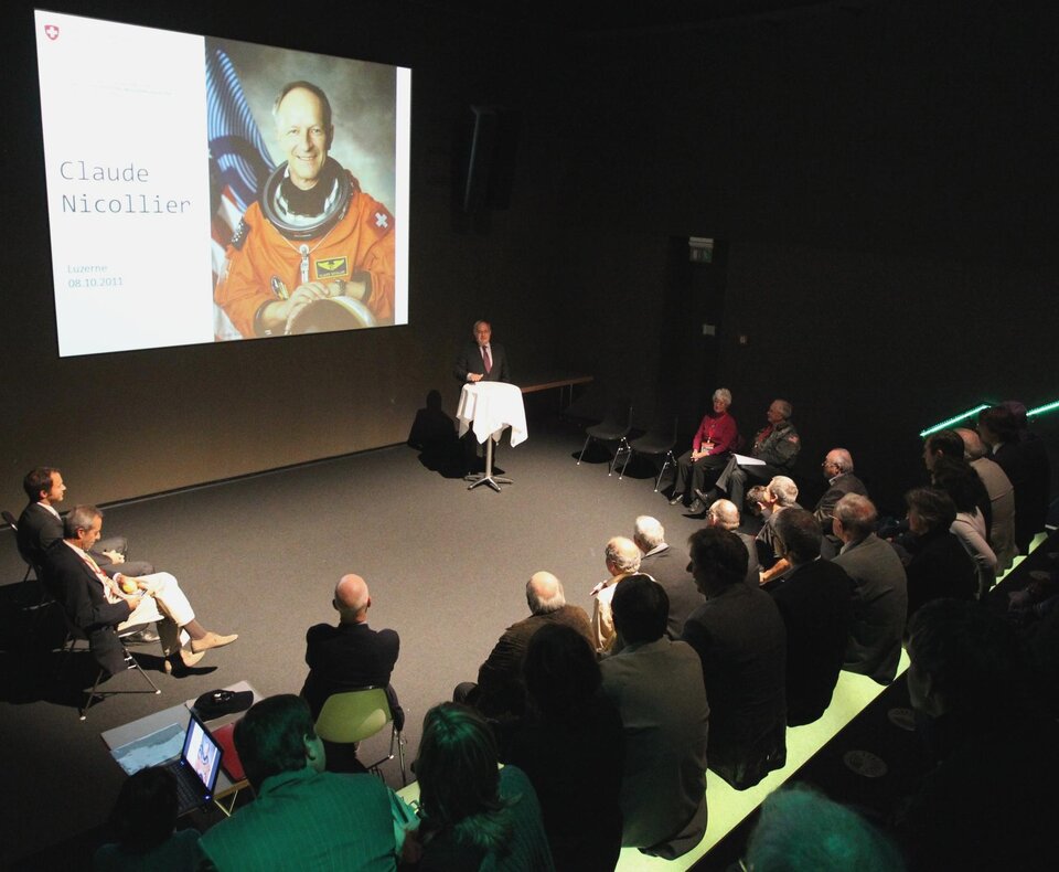 Hommage à Claude Nicollier, astronaute suisse de l'ESA