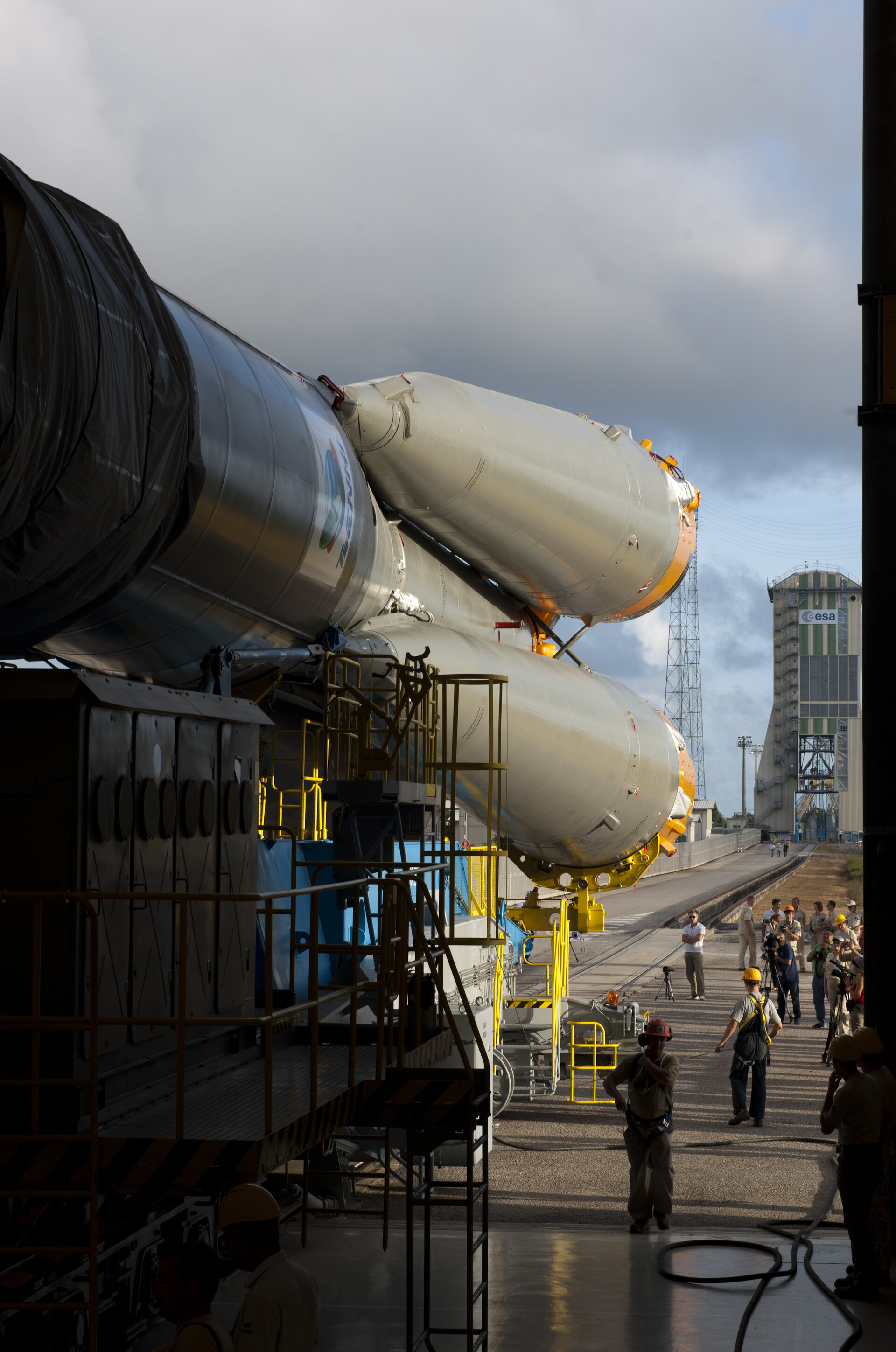 Soyuz VS01 transfer to launch zone