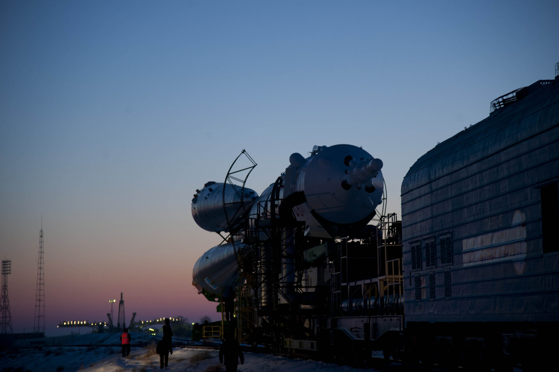 Launch vehicle transfer for the PromISSe Mission