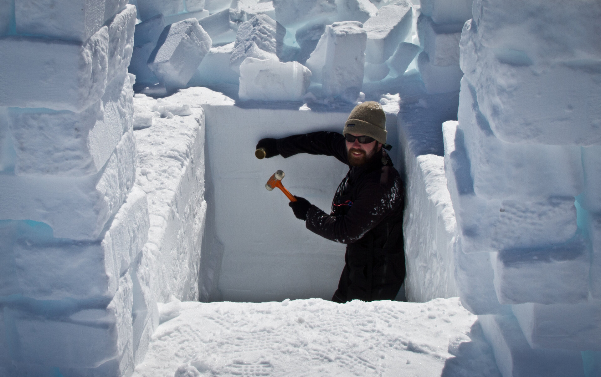 Sampling snow and ice