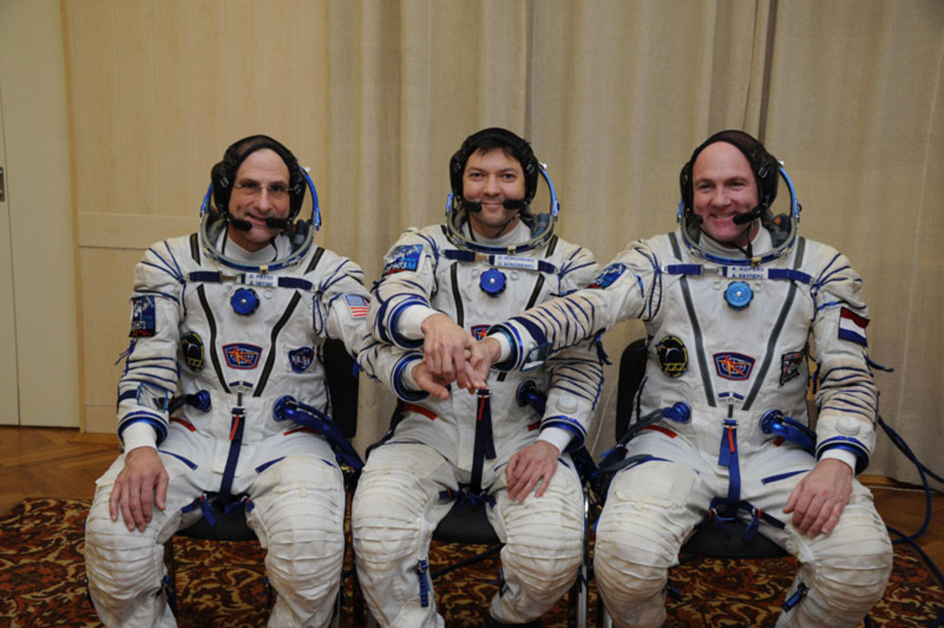 NASA Flugingenieur Don Pettit, Soyuz-Kommandant Oleg Kononenko und ESA Flugingenieur André Kuipers