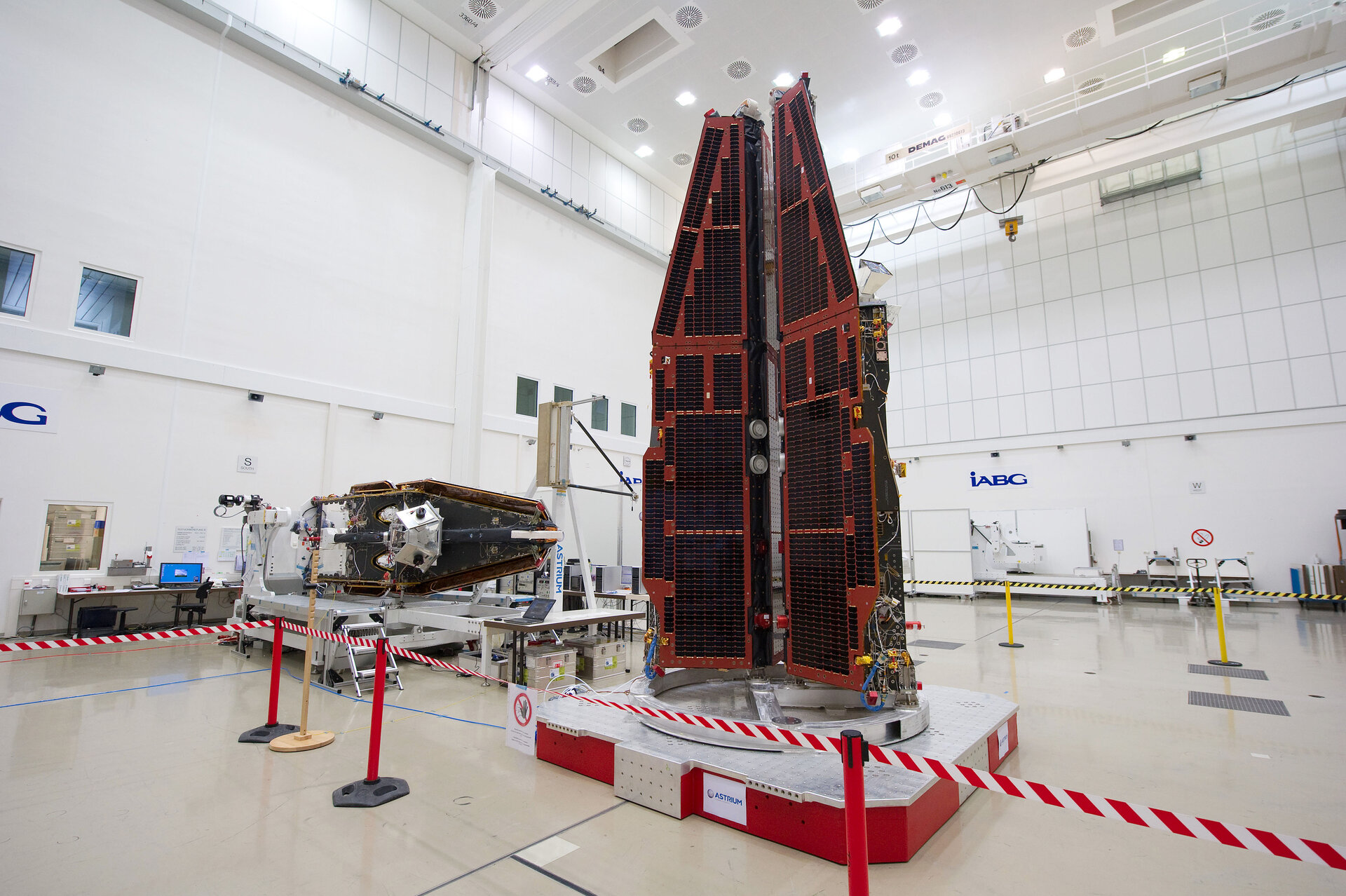 Swarm constellation in IABG cleanroom