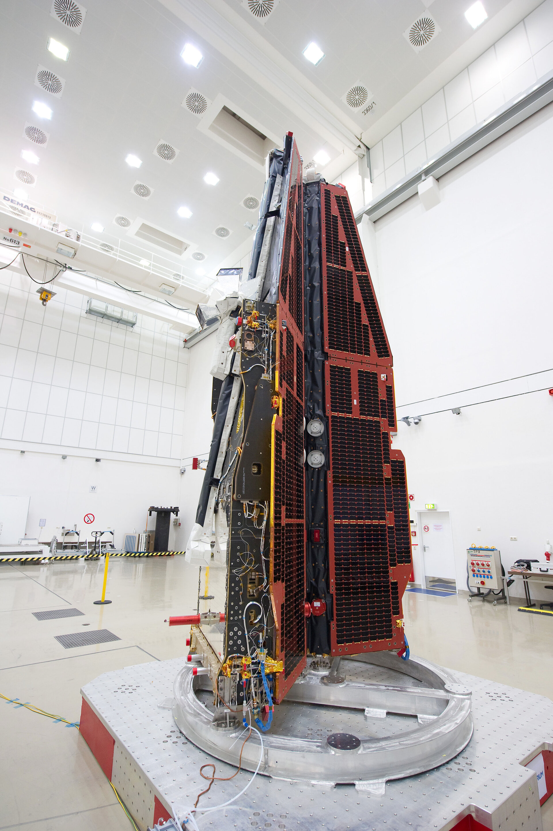 Swarm satellites in IABG cleanroom