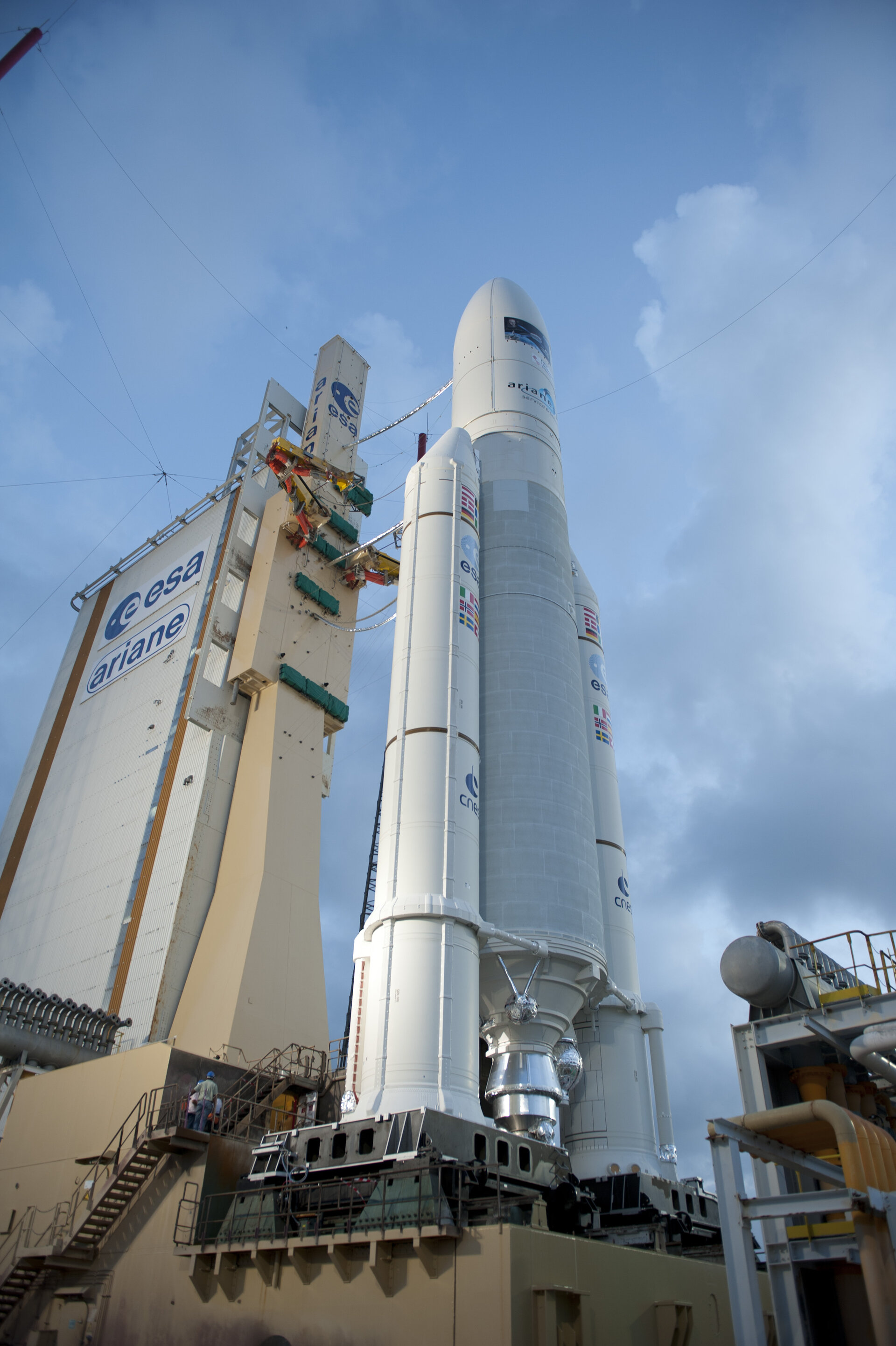 Ariane-5 s ATV-3 během přípravy na startu.