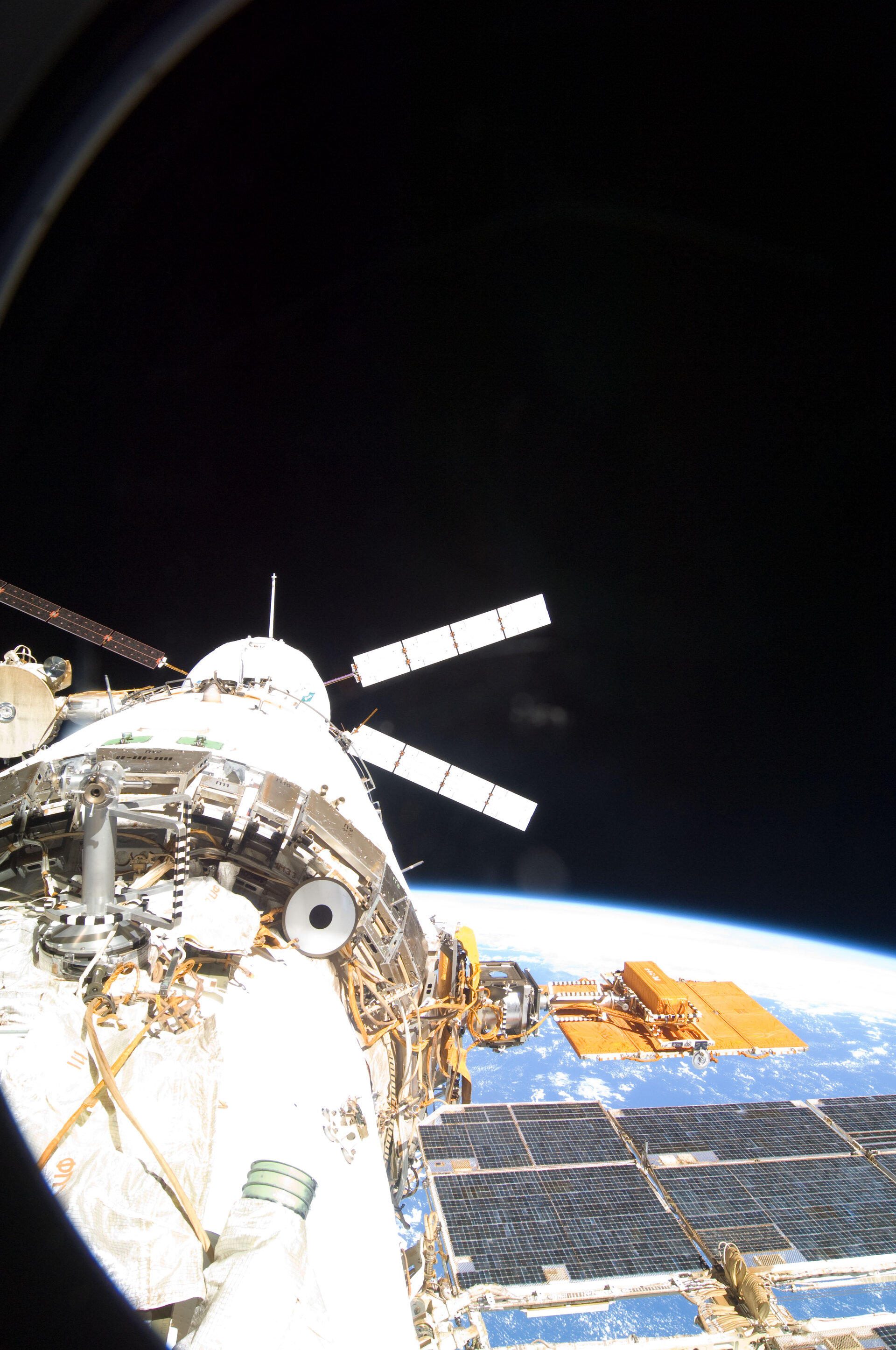 L'ATV-3 s'amarre à la Station spatiale internationale