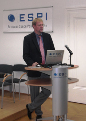 Peter Hulsroj, Direktor des ESPI