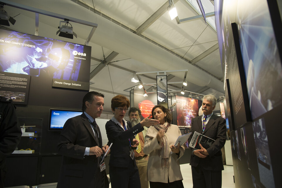 Magali Vaissiere visits the ESA exhibition