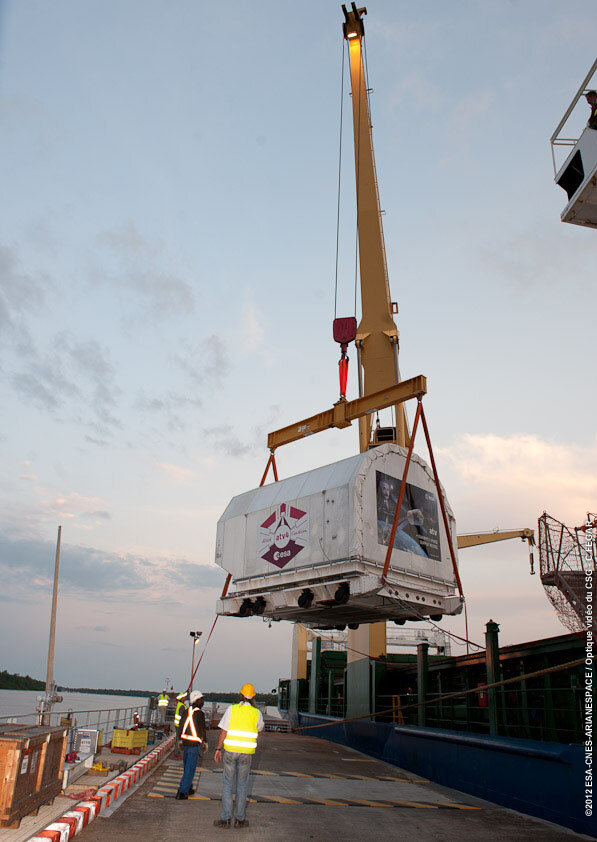 ATV-4 "Albert Einstein" bei seiner Ankunft in Kourou