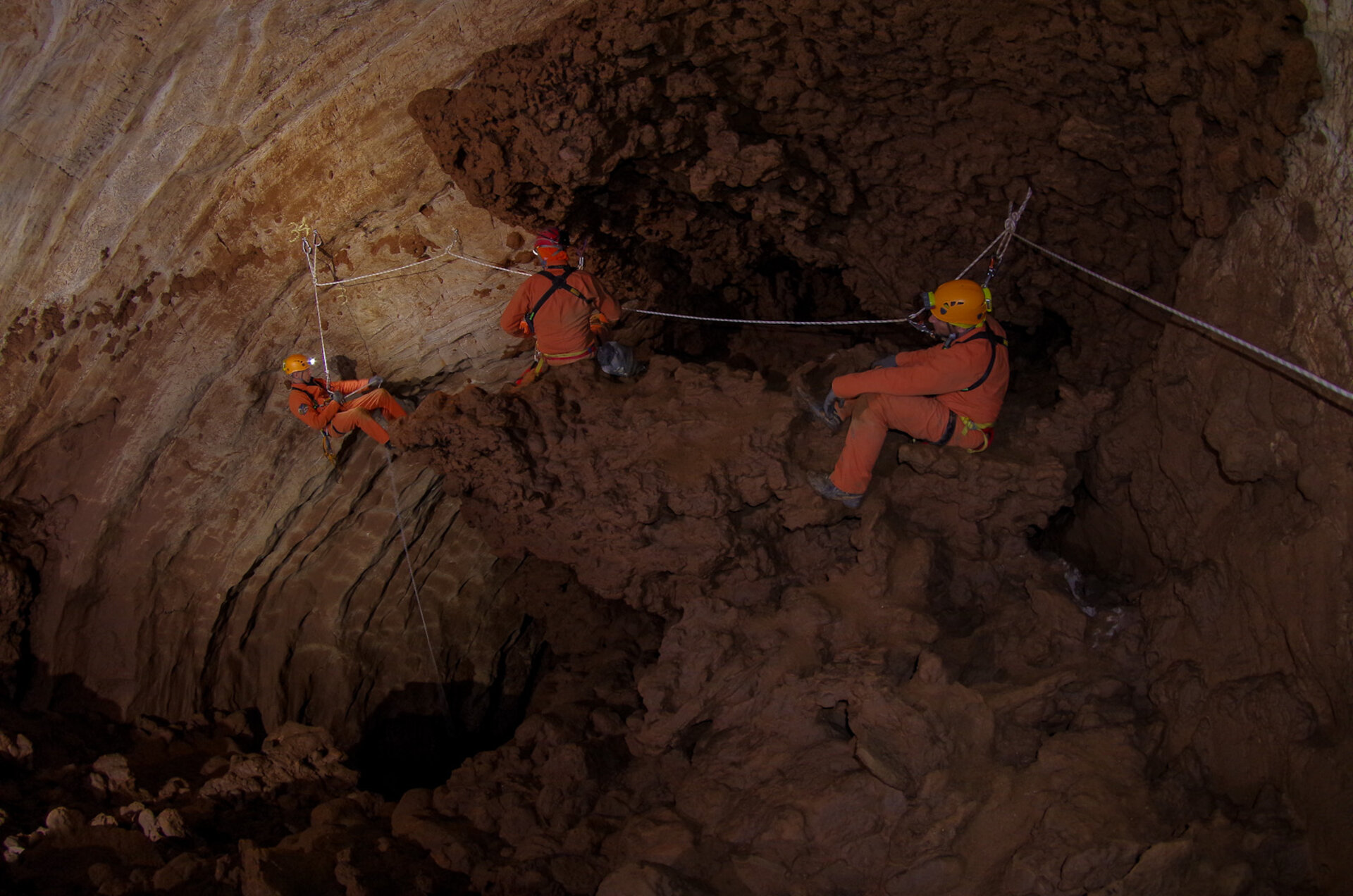 Cavewalking