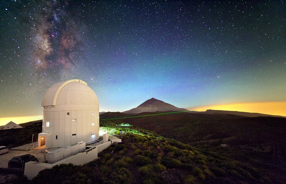 Láser de la Estación Óptica Terrestre de Tenerife