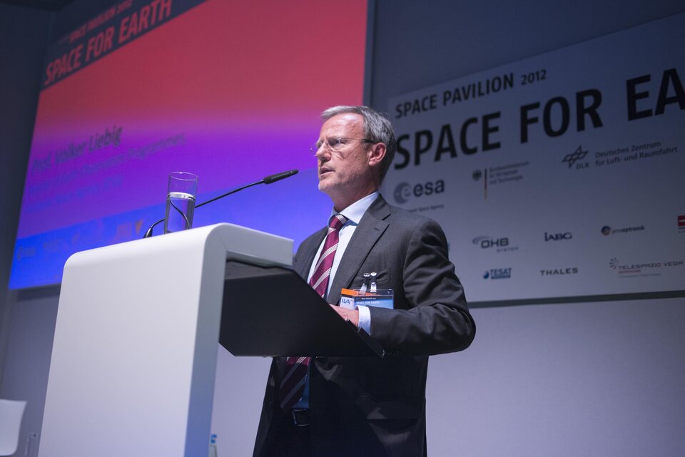 Volker Liebig at the Earth Observation Conference
