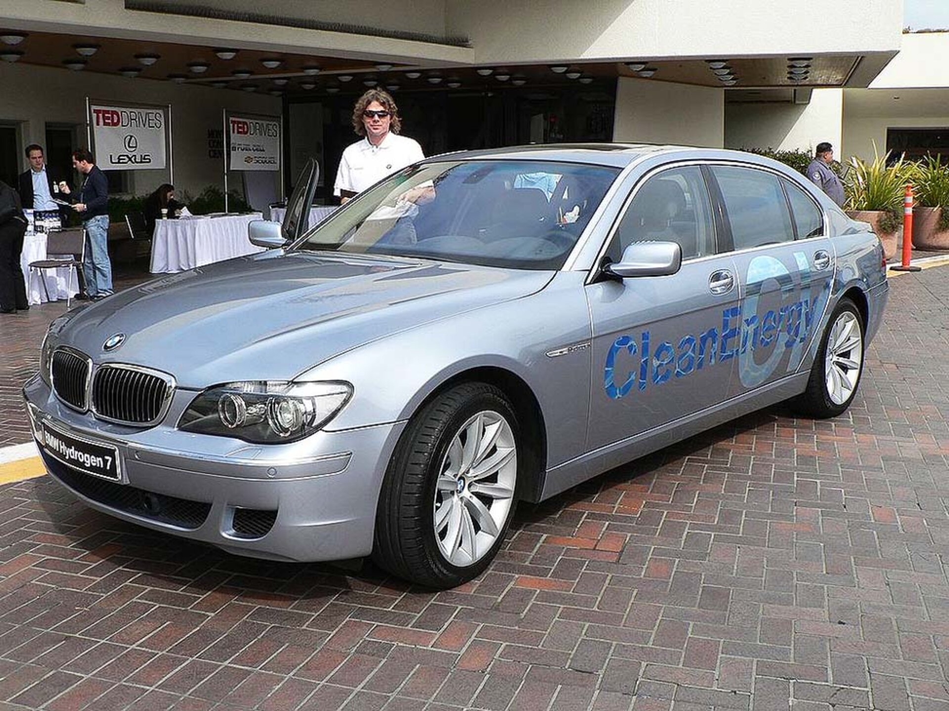 BMW Hydrogen 7