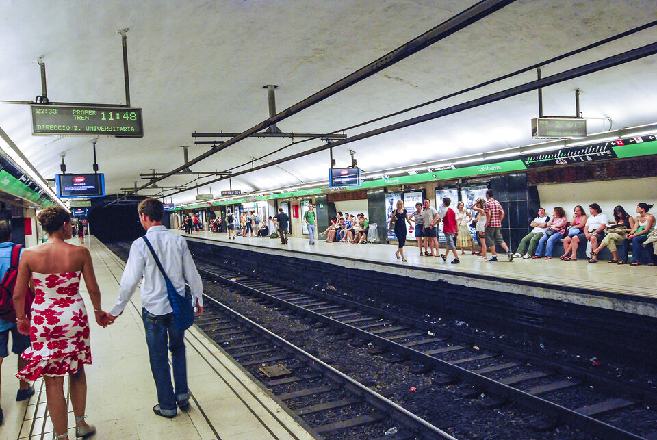 Arrival time displayed at station