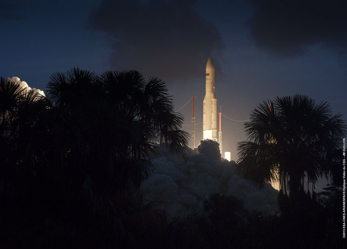 Lift off for Ariane 5 VA212