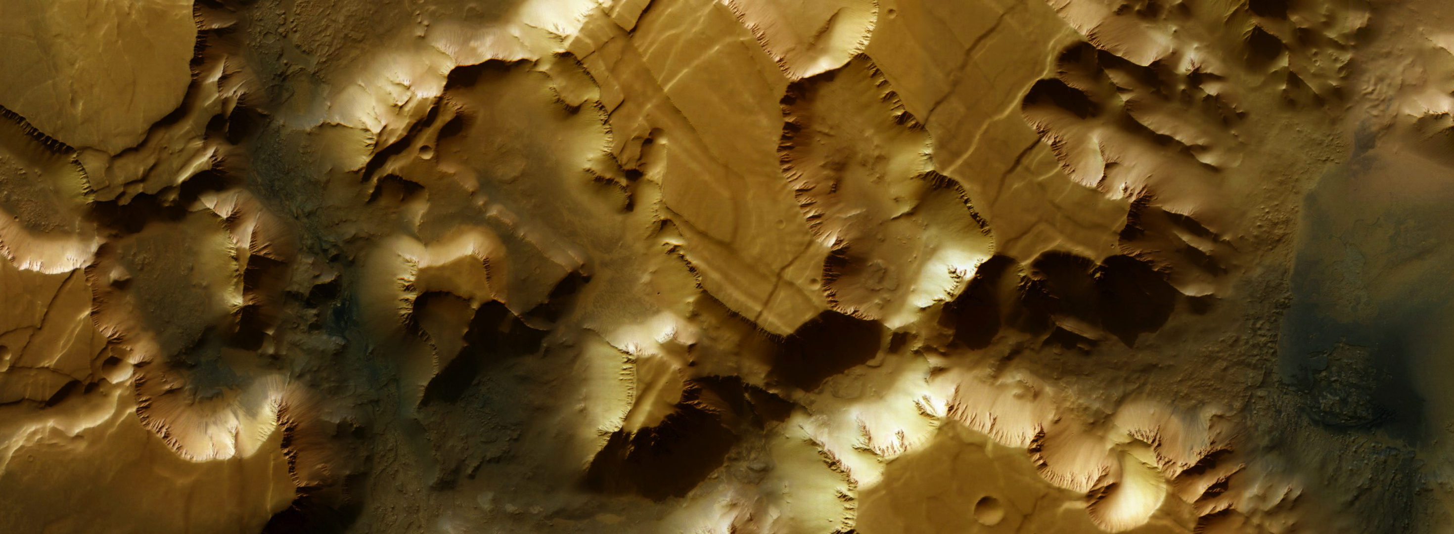 Noctis Labyrinthus