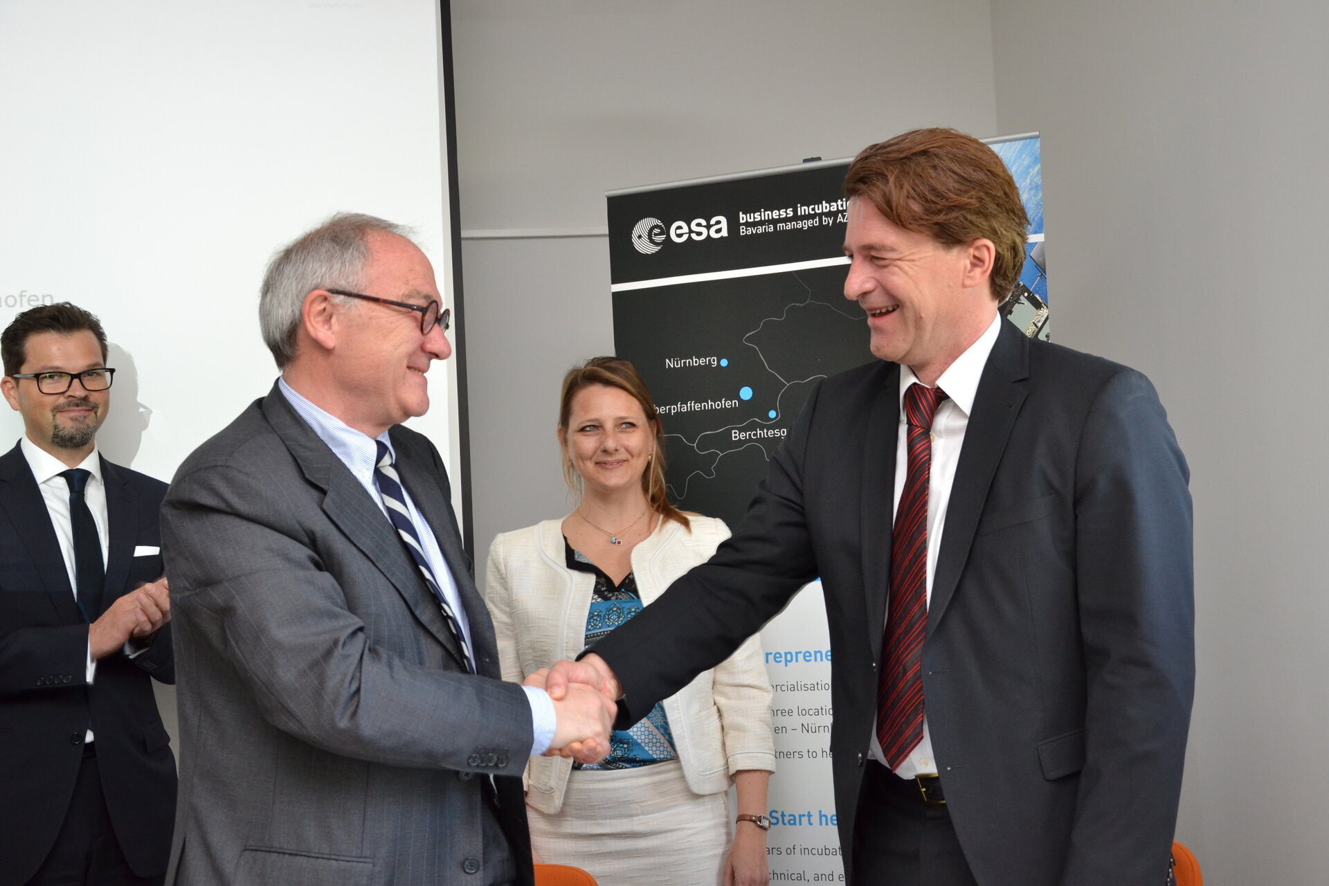 ESA DG Jean-Jacques Dordain with AZO CEO Thorsten Rudolph