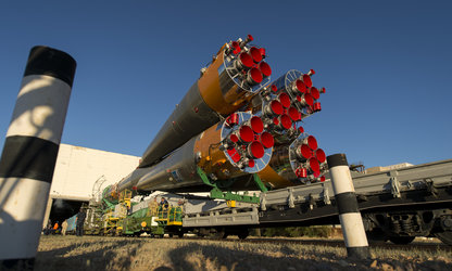 Expedition 36 Soyuz roll-out