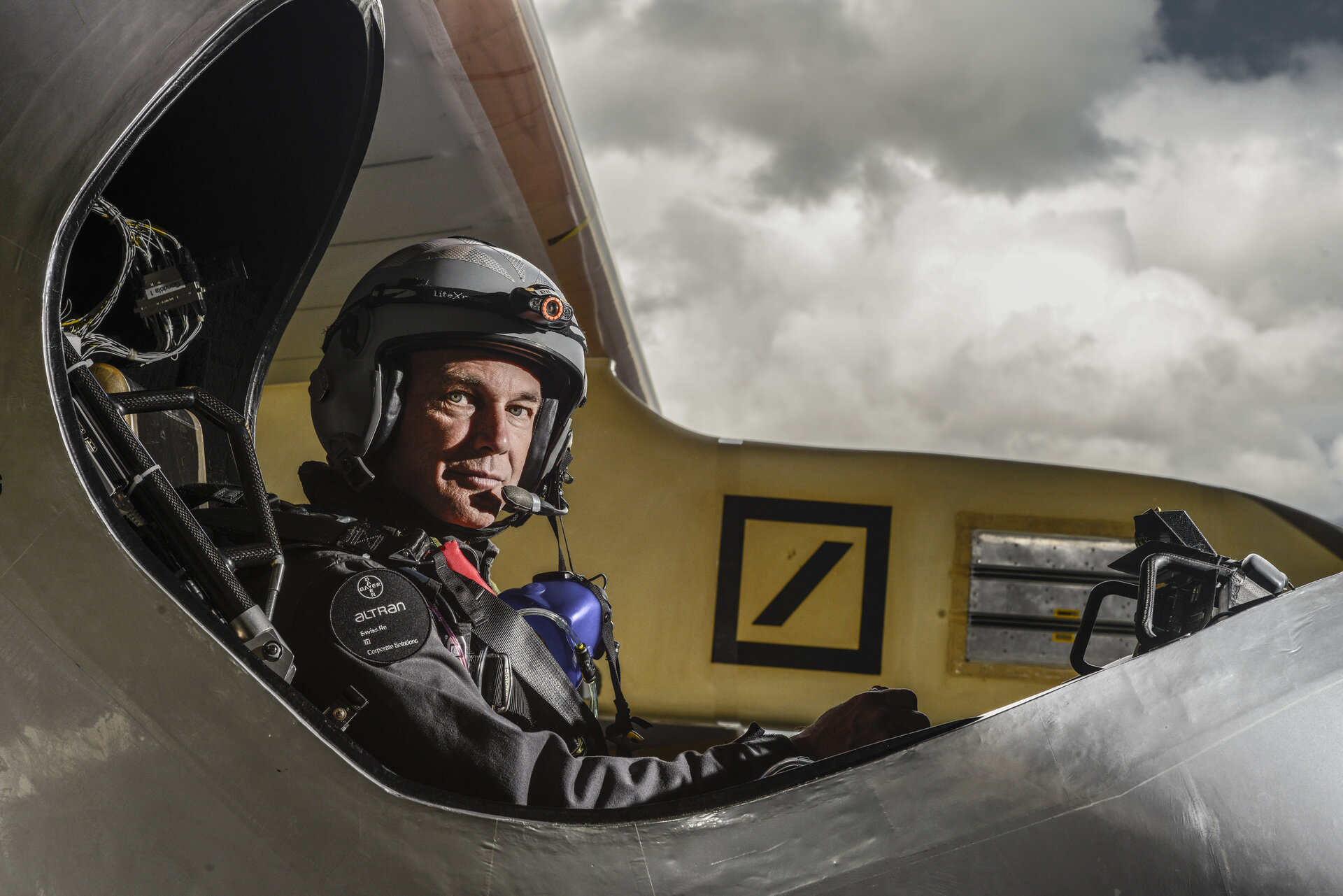 GSP - Bertrand Piccard - Solar plane flying high article
