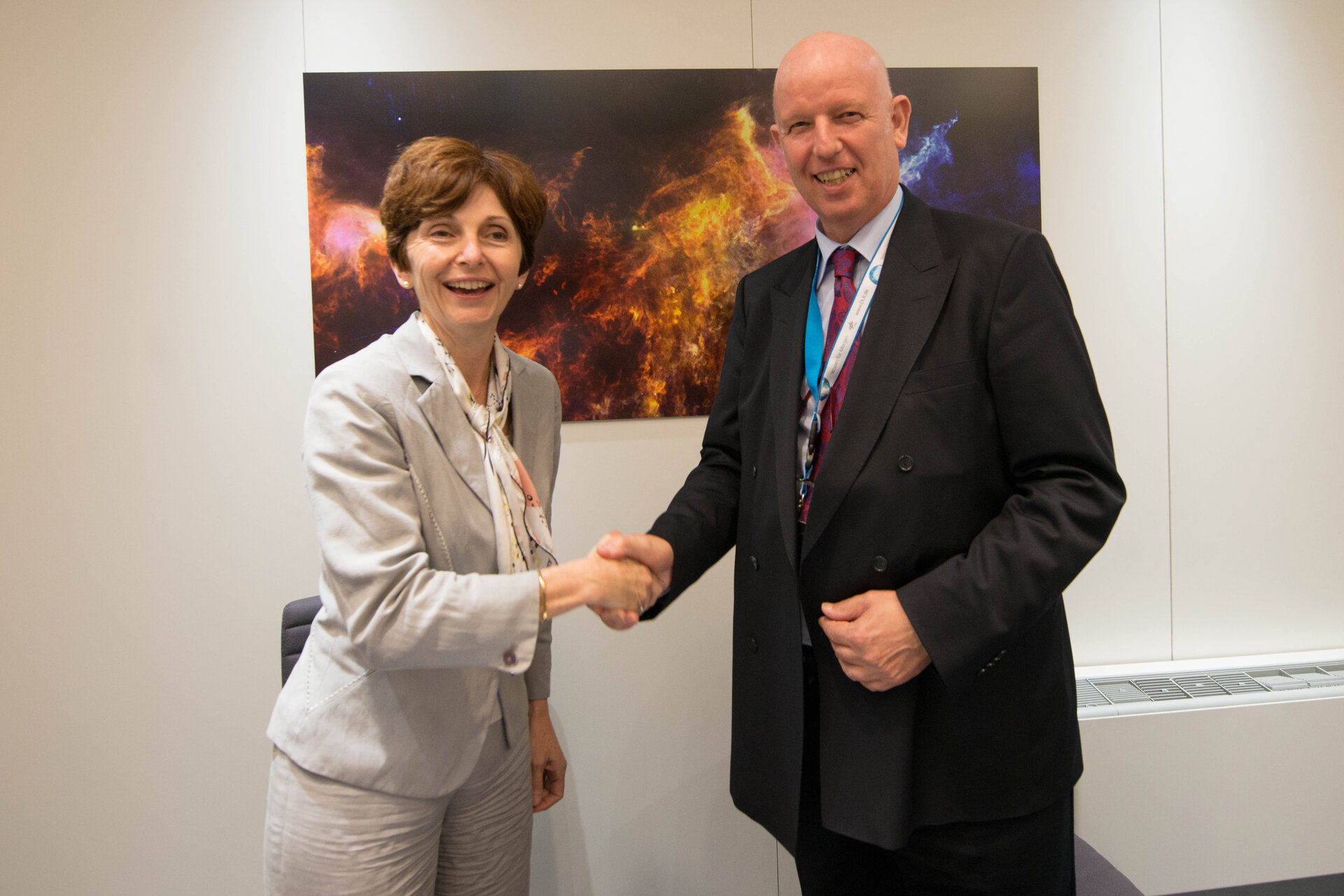 Agreement between ESA and DLR 