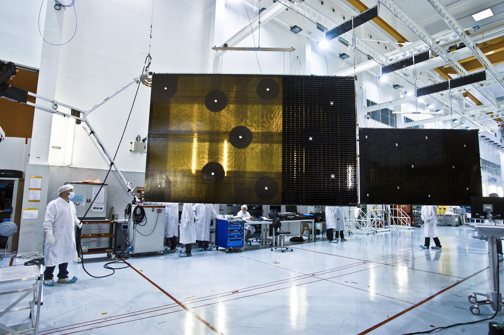 Alphasat solar array installation