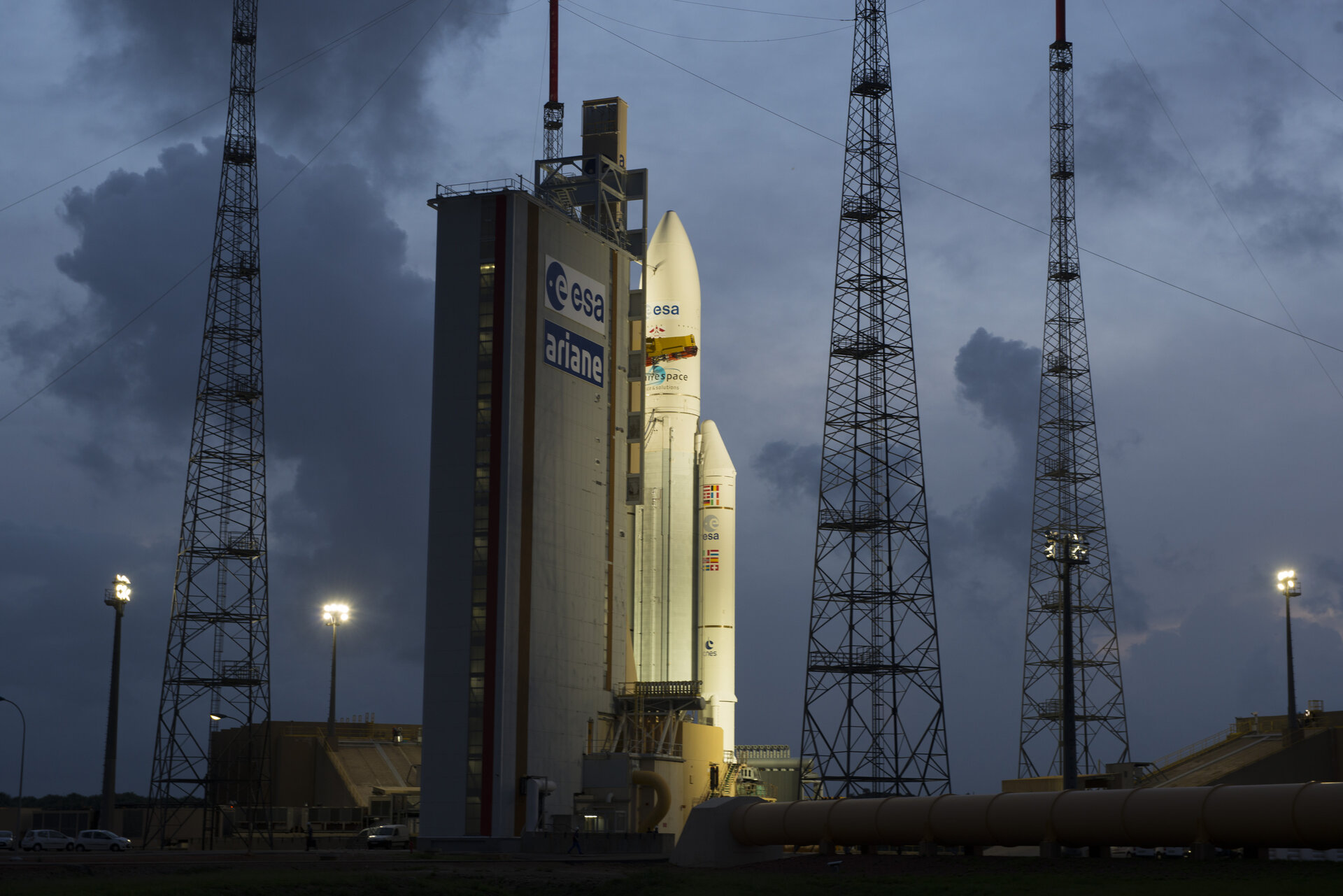 Ariane 5 flight VA213 and ATV Albert Einstein ready for launch