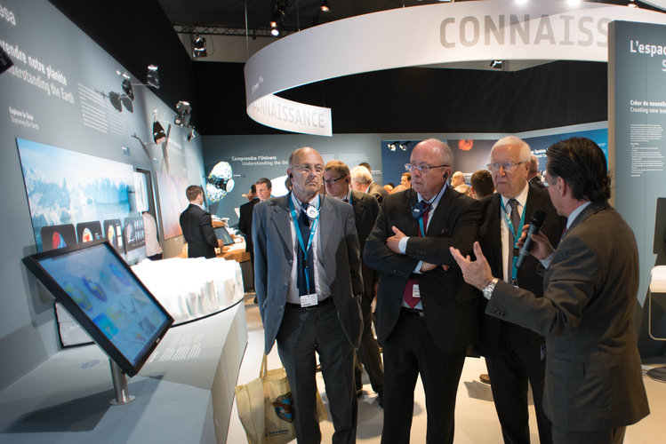 Fernando Doblas presents to the Members of the OPECST of France the ESA Pavilion