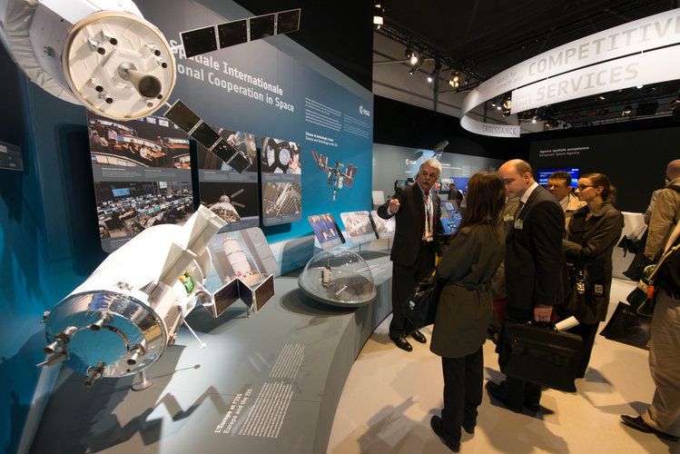 Franco Bonacina presents the ESA pavilion 