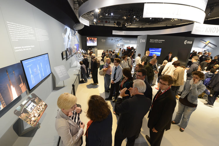 Roberto Lo Verde presents the ESA pavilion 