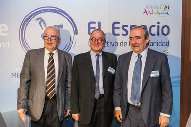 El Director General de la ESA junto a Autoridades españolas 