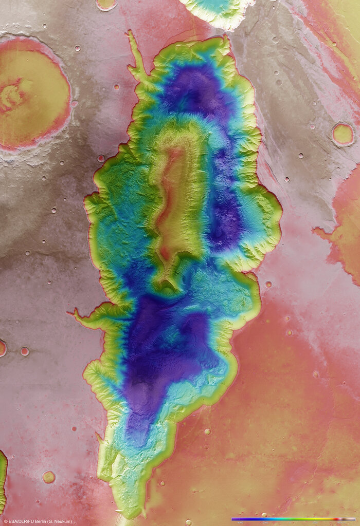 Topografía de Hebes Chasma