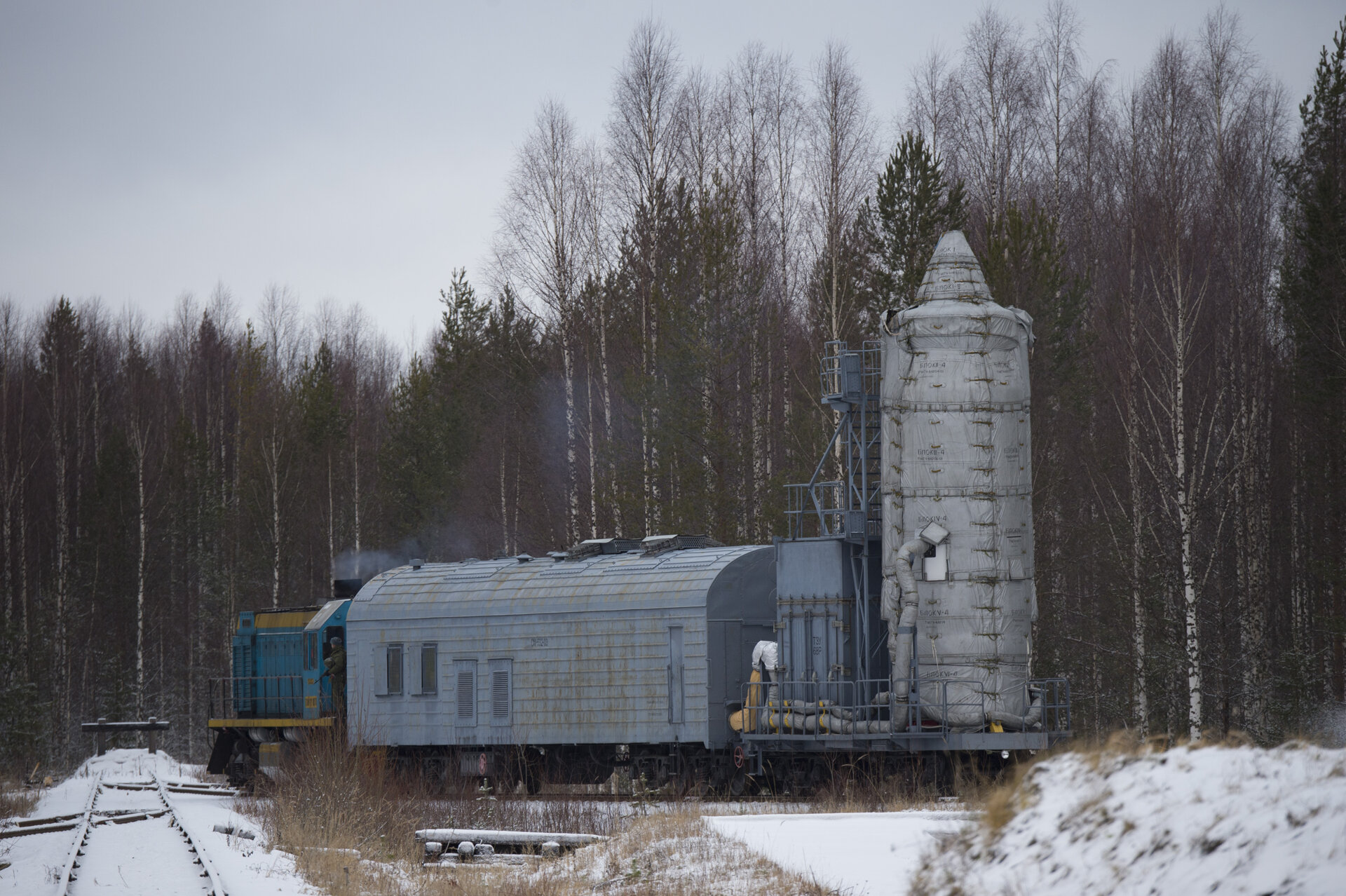 Swarm Upper Composite transferred to the launch pad 