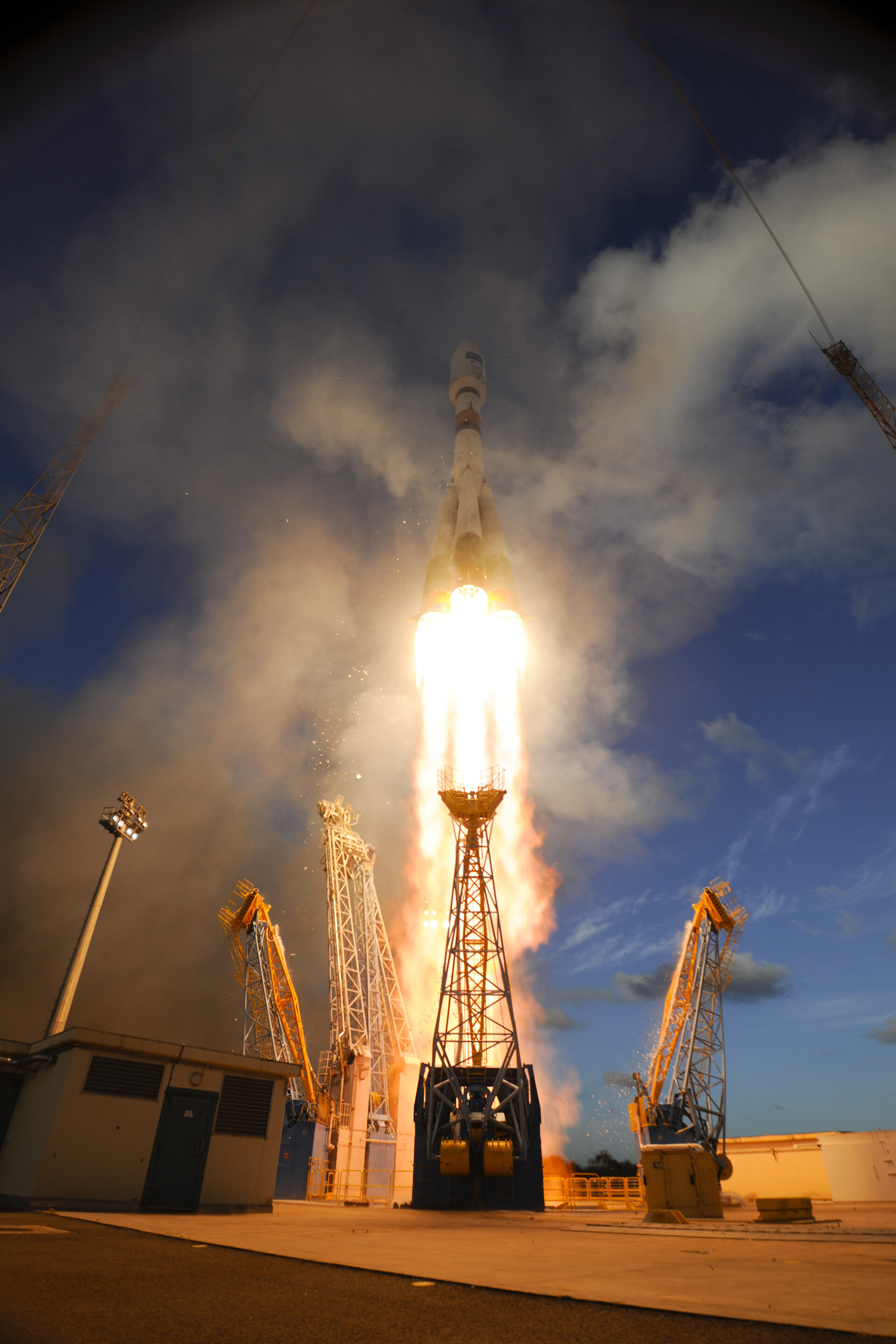 Sentinel-1A liftoff