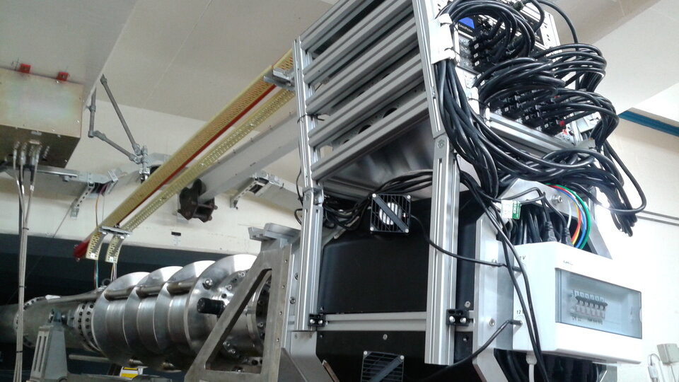 Spektrometr rentgenowski, którego część elektroniczną zaprojektowała firma Creotech Instruments SA.
