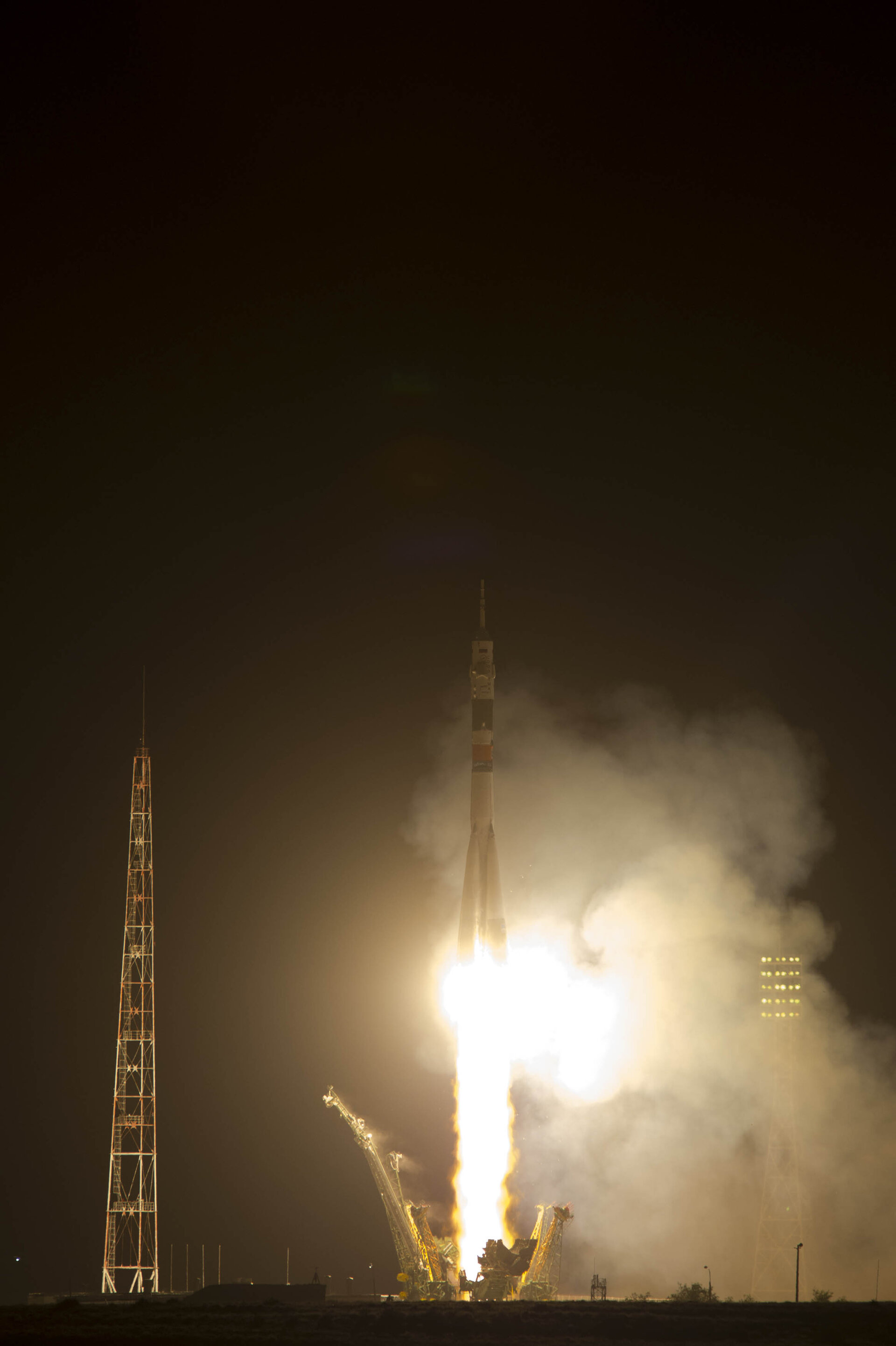 Liftoff of Soyuz TMA-13M on 28 May 2014